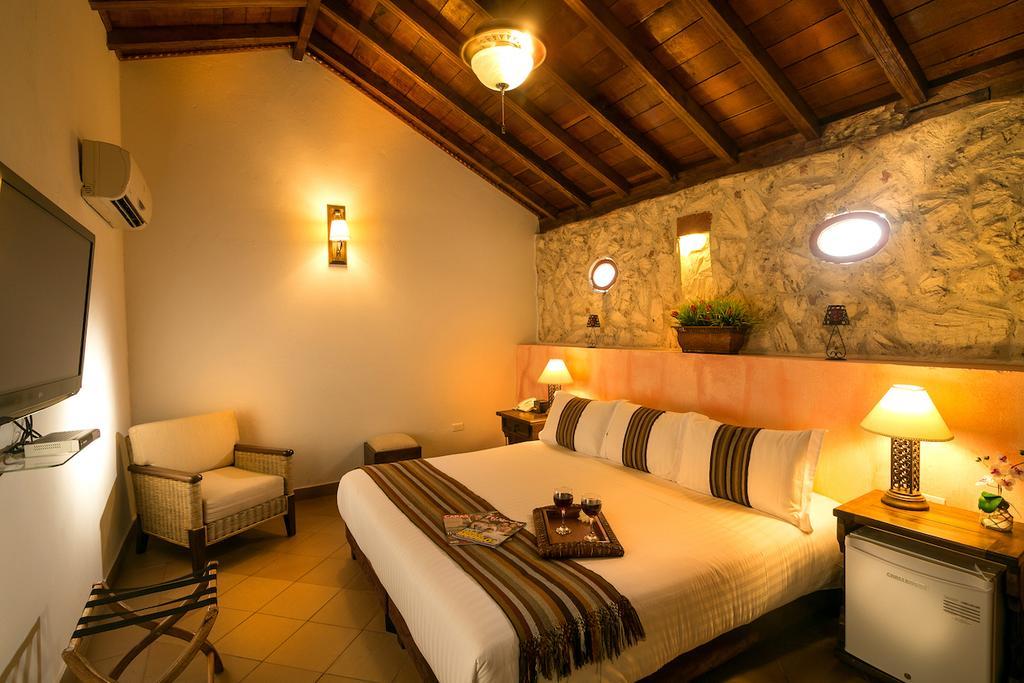 Hotel Boutique Carretas 3*